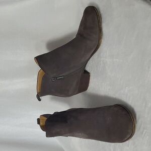 Lucky Brand Bryton Suede Zipup Booties Size 8